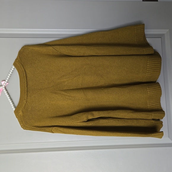 White House Black Market knit sweater in XL - Picture 4 of 10